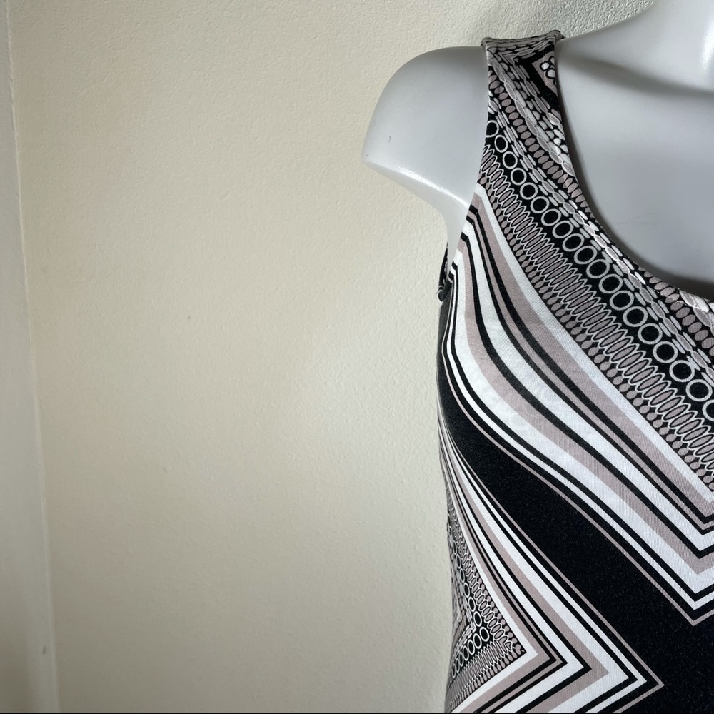 SOMA Geometric Print Sleeveless Maxi Dress in XS - Picture 6 of 12